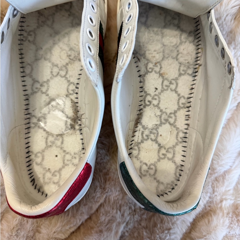 Women's Gucci Ace sneaker with bee
Size 36 US 6 - Picture 9 of 12